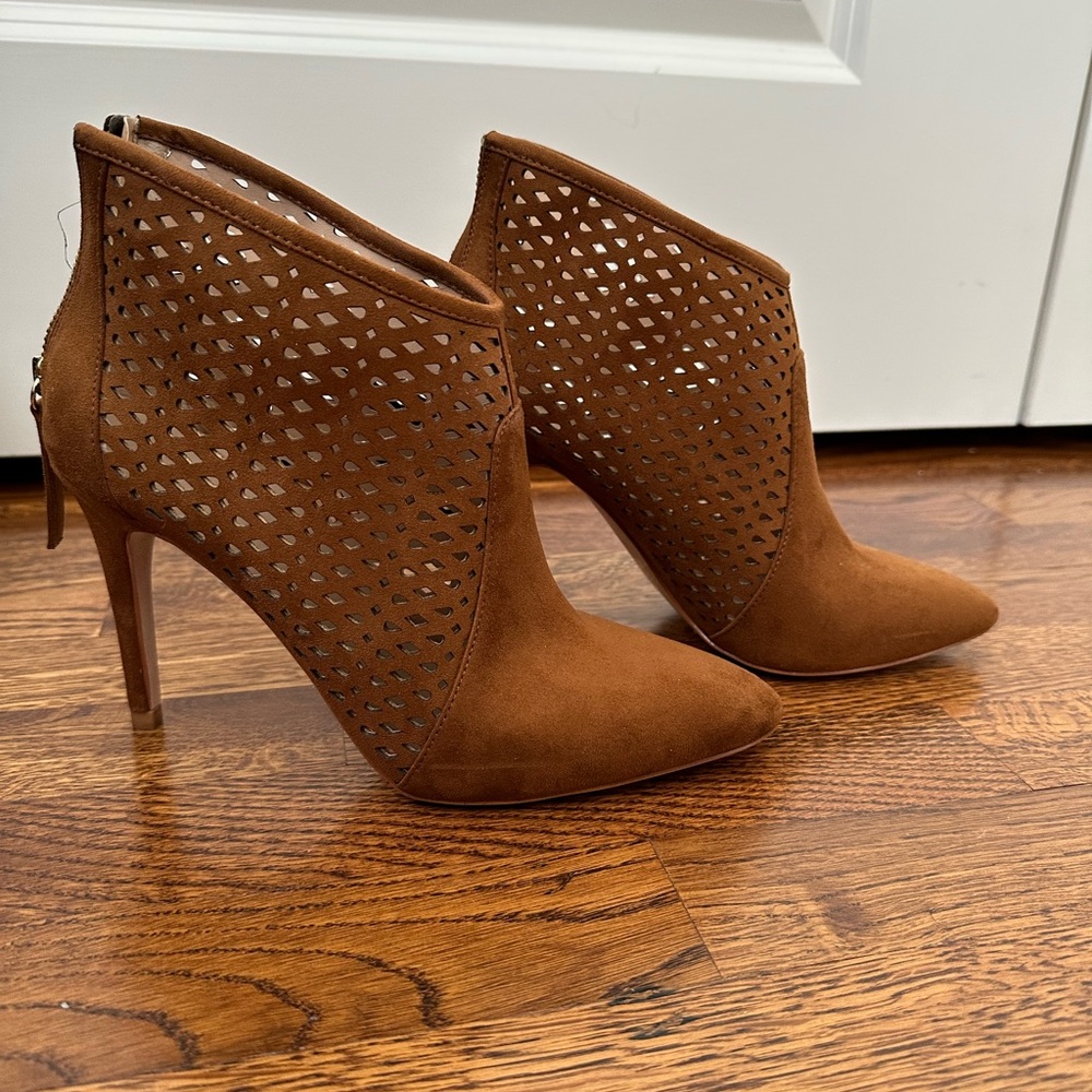 Zara Fall Caramel Color Tan Booties Size 40